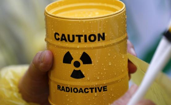 谁能想到，曾经喊着“核受害者”口号博取全球同情的日本，如今竟撕下伪装，让首相府官