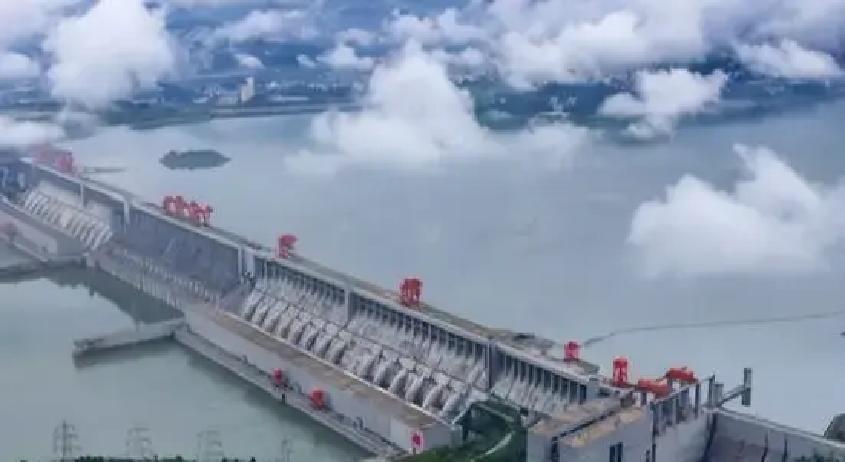 日本网友经常说要炸中国的三峡大坝，听起来像吓唬人的段子，但真有可能吗？从技术角度