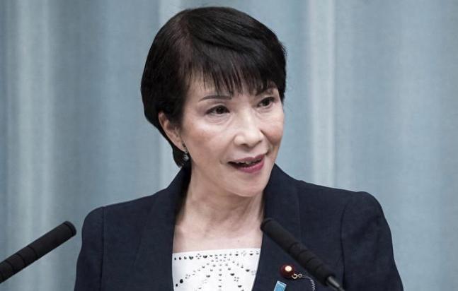 稀土断供几个月，日本的高科技产业快揭不开锅了。高市早苗急得跳脚，居然拿今年深圳A