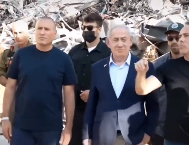 以色列终于开始感受加沙人民痛苦了，中方网友一句话堪称神补刀！据半岛电视台及路透社