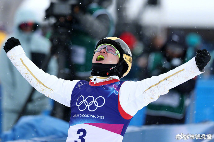 #齐广璞飞跃过摔倒过又爬起来过##齐广璞发博总结米兰冬奥#用每一跳致敬热爱、致敬