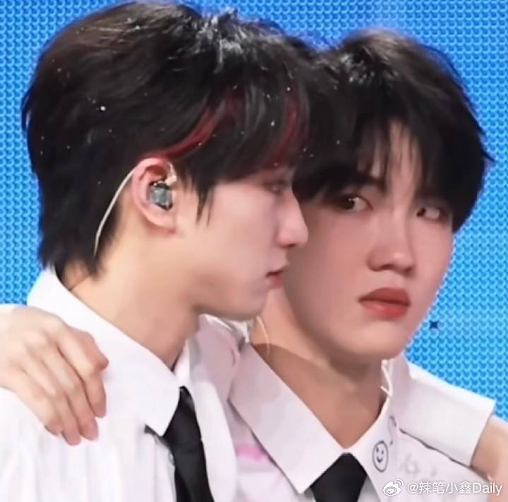 好热闹，穆祉丞和苏新皓同框照来了