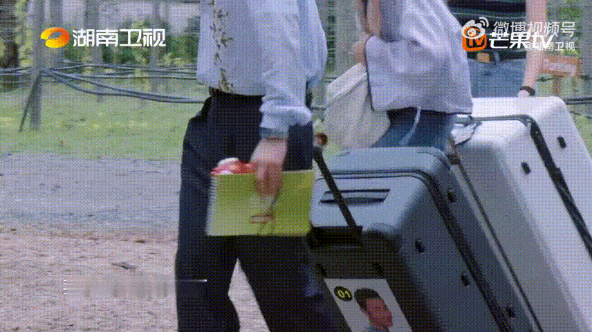 黄晓明全互联网最不吃压力之人中餐厅10开播中餐厅能坦然拿自己玩梗的黄晓明真的很有