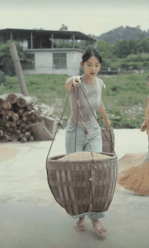 娶老婆，还得是这样的。能干，不娇贵[大笑]