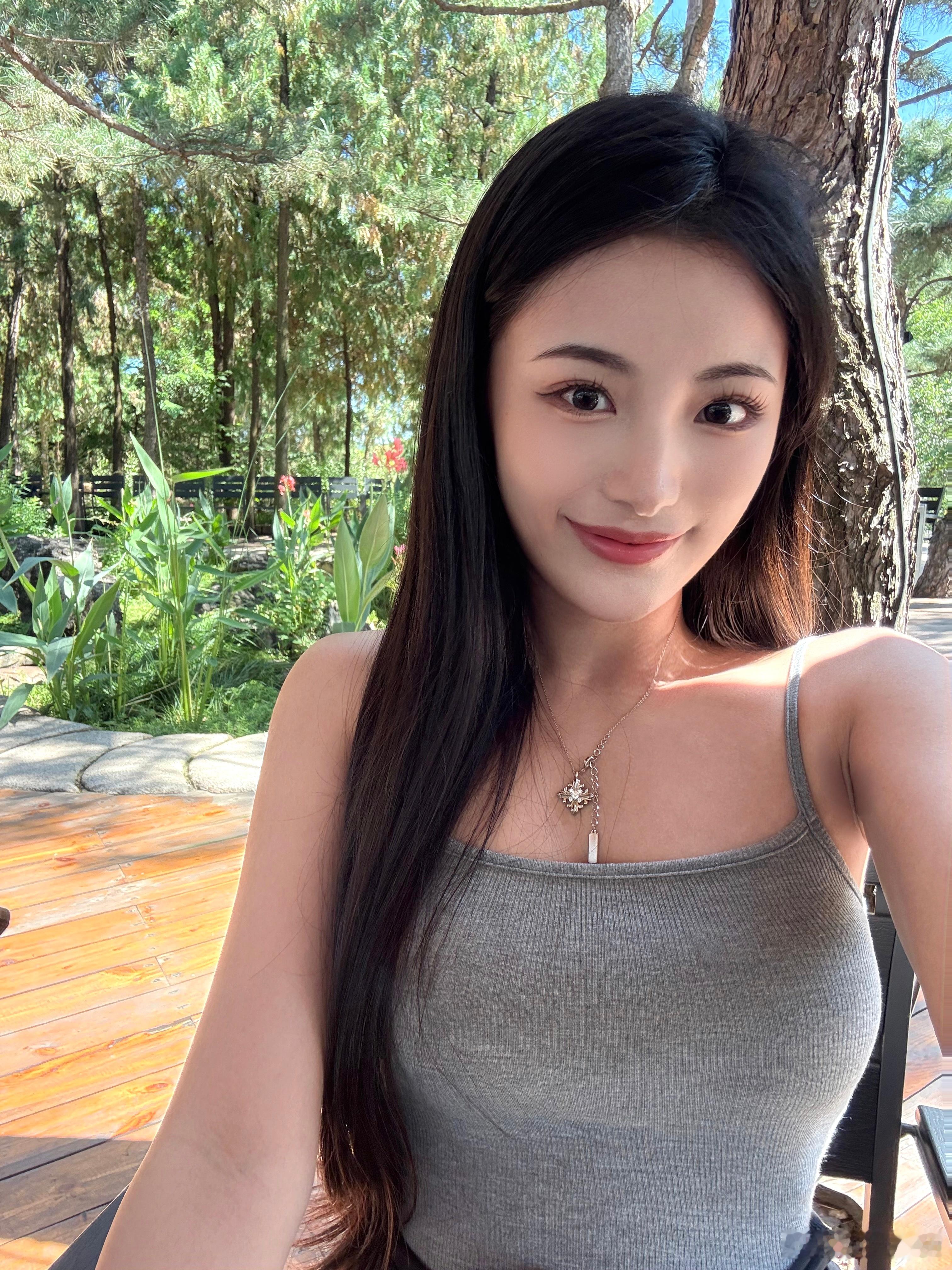 理想i6交付时间有啦！上礼拜在北京试驾理想i6的时候，就在想要不要置换了我的老o