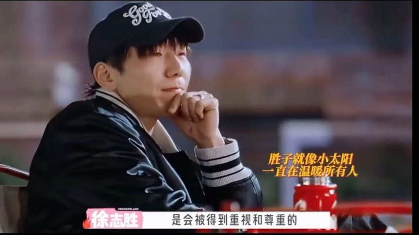 阿如那在桃花坞也不太舒服别的综艺逼你营业，桃花坞徐志胜帮阿如那挡镜头说可以不参加