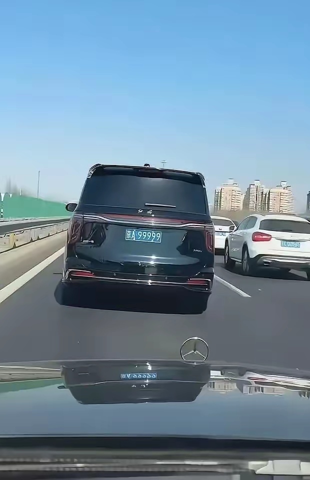 北京车牌档次大揭秘！网友：这得是啥来头？ ​​​