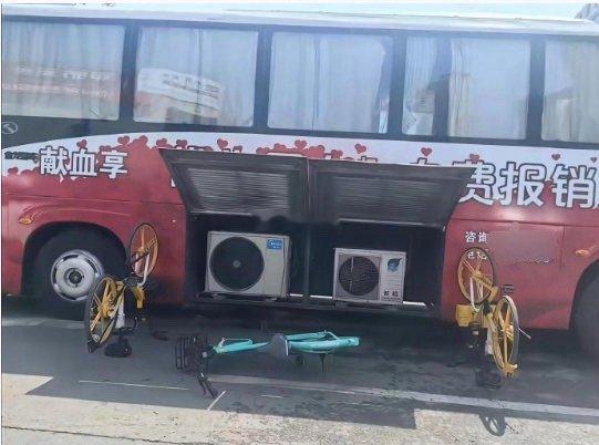 本来想去献个血的，可是看到这一幕，我真的犹豫了。 ​​​