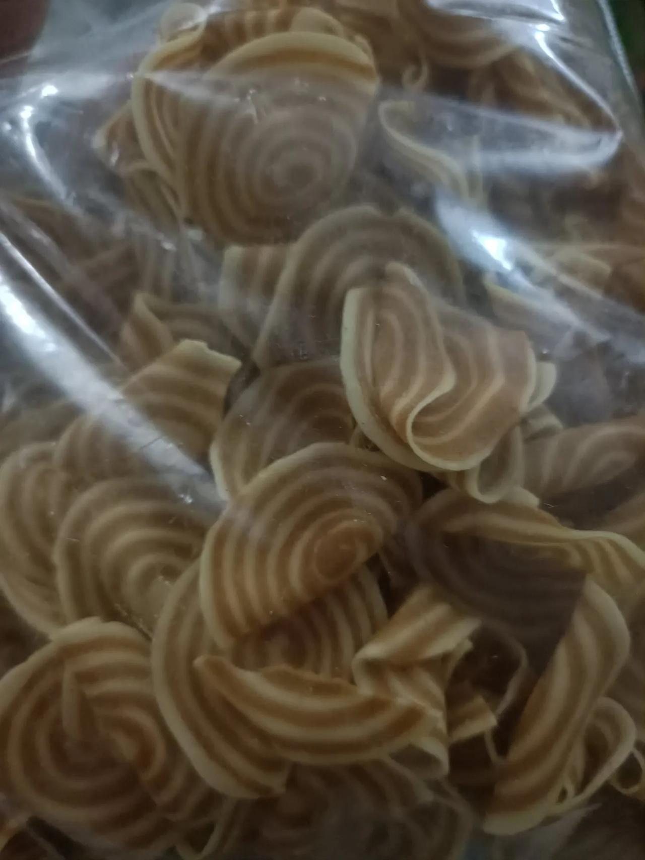 这是什么东西？有没有人知道它叫什么？第一次吃感觉味道还不错，有点像猫的耳朵👂。