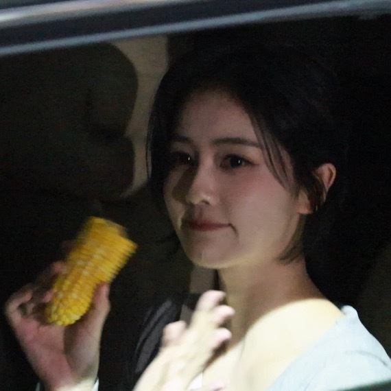 啊啊啊啊啊啊啊咋这么萌😋🤏🏻 