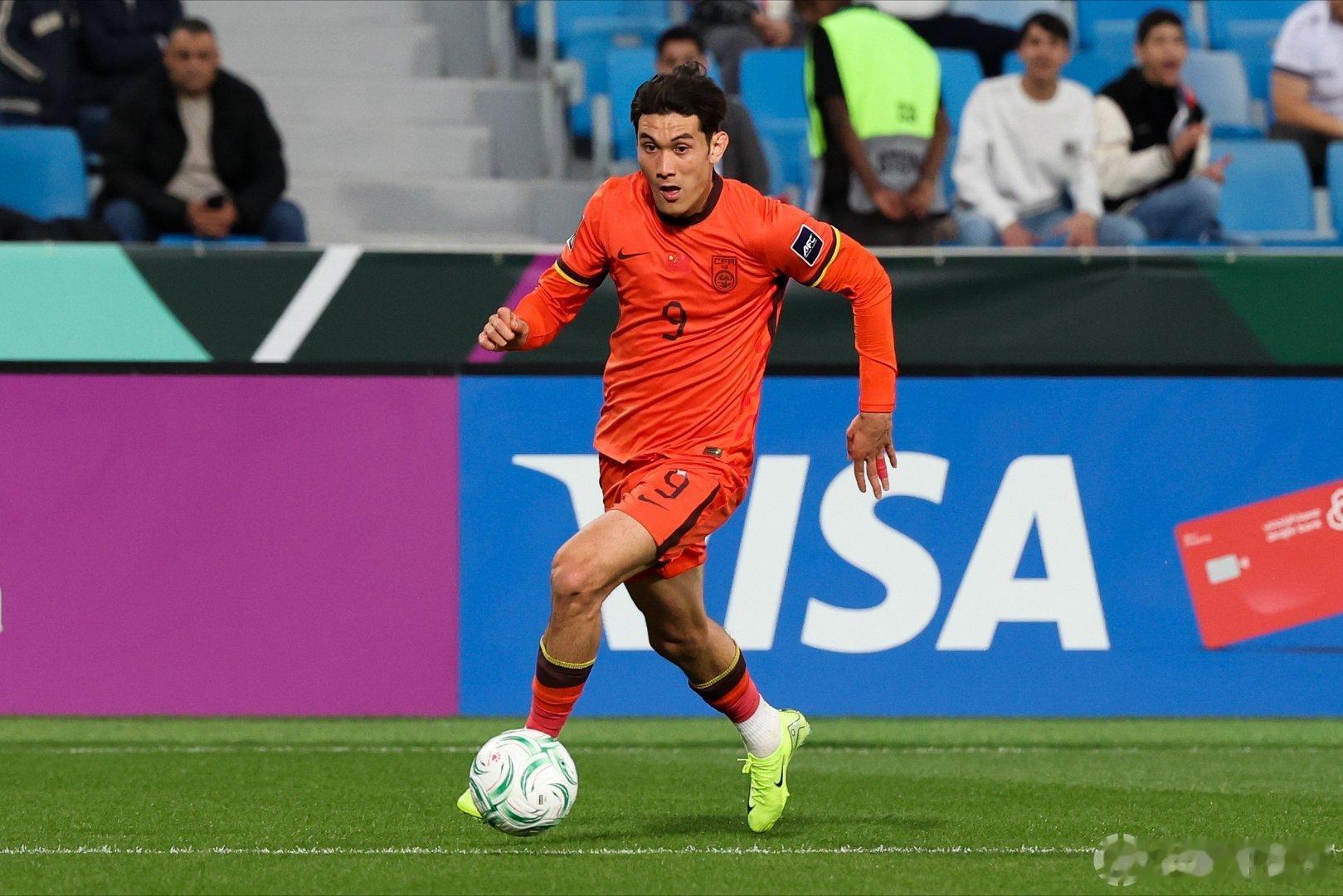 深圳新鹏城成都蓉城 官方：U23国脚、深圳新鹏城前锋拜合拉木加盟成都蓉城。成都蓉