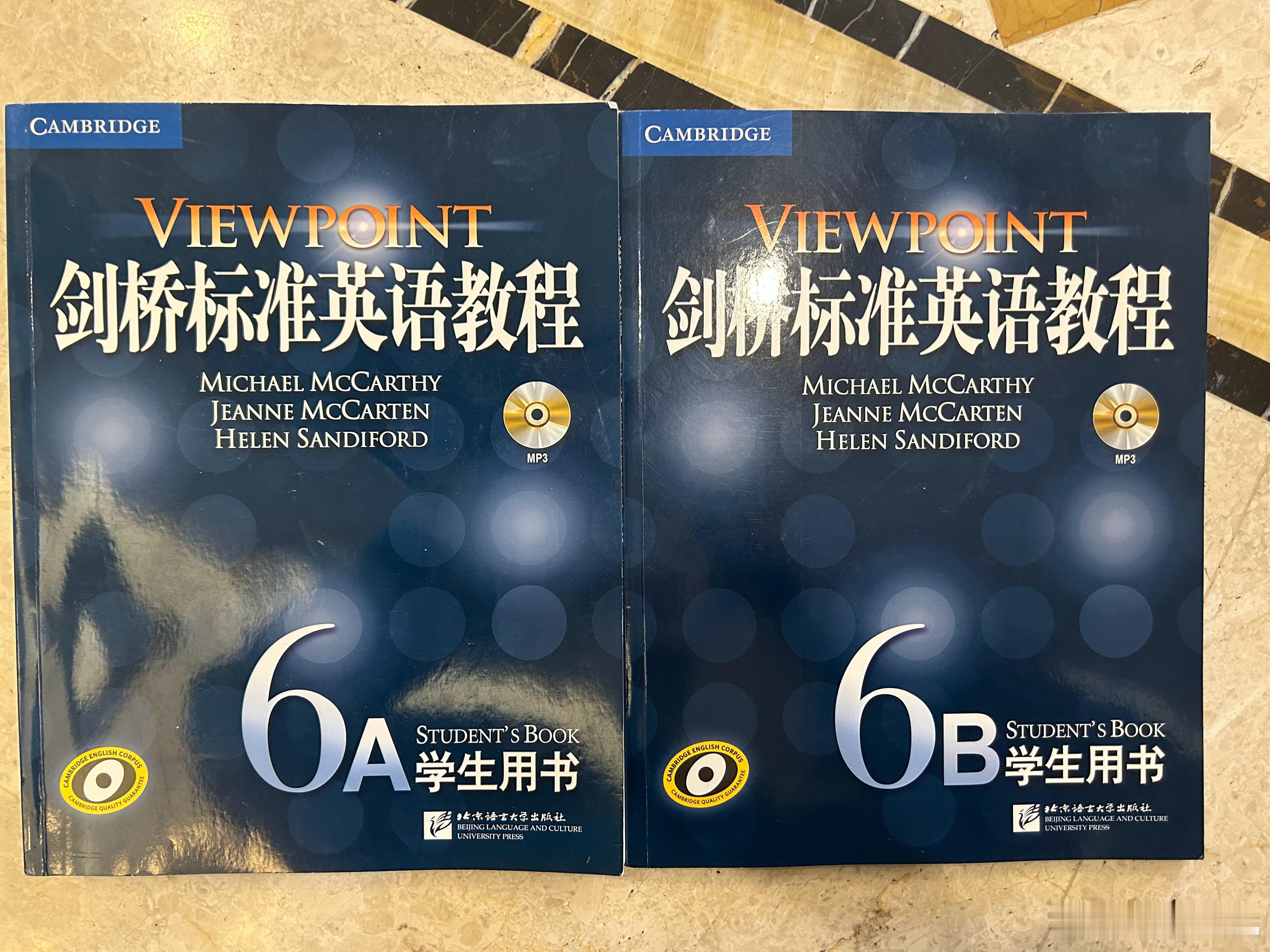 成人带娃自鸡英语怎么搞？大家要求我介绍一下风妈的线下外教课程，我具体写一写。首先