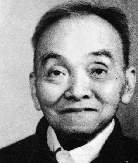 1949年4月，国民党少将范纪曼要被执行死刑，临刑前，他说要上个厕所，但谁也没有