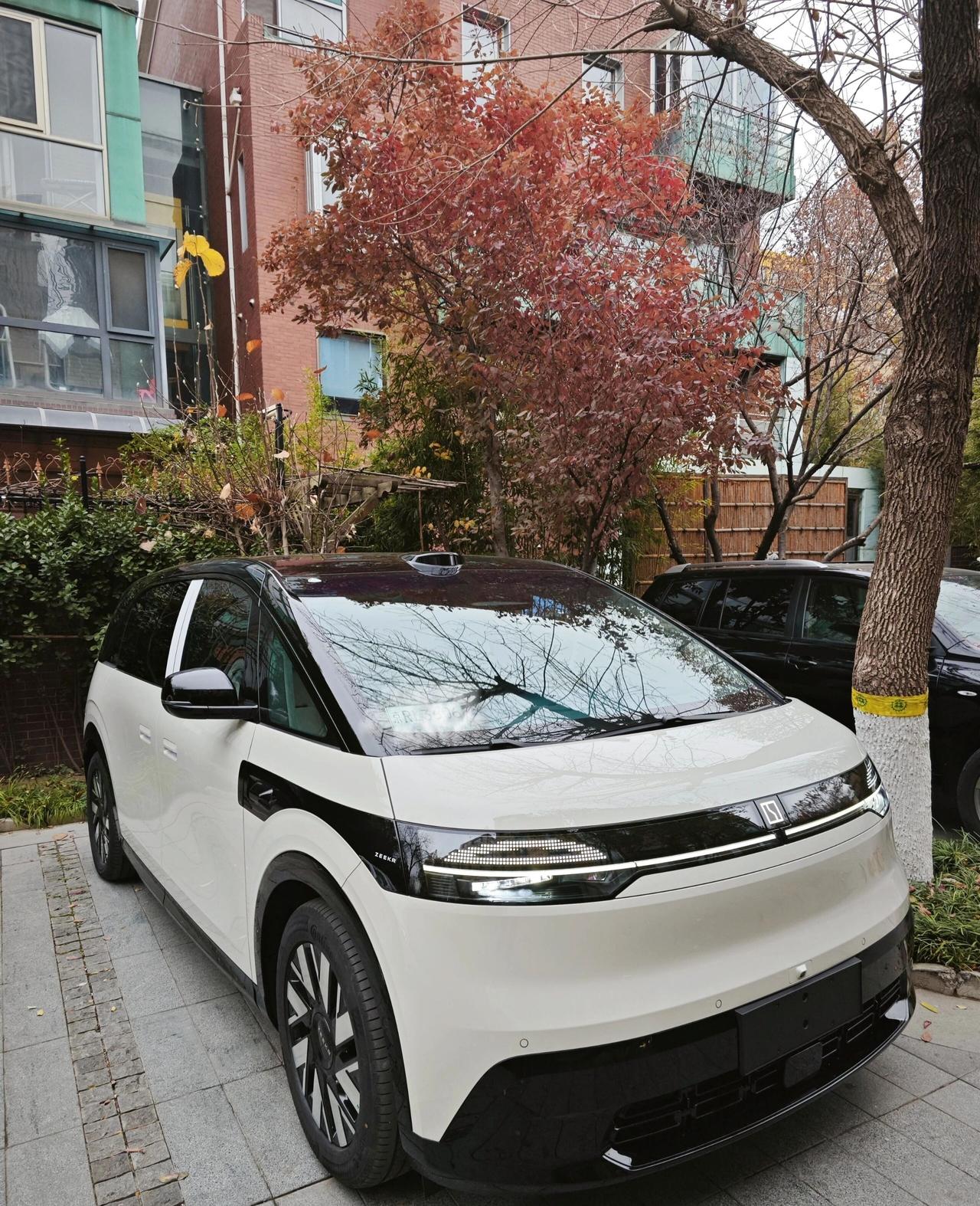 零下5℃陪考不遭罪？极氪MIX这台“鸡娃巴士”，到底藏着多少实用惊喜？极氪MIX