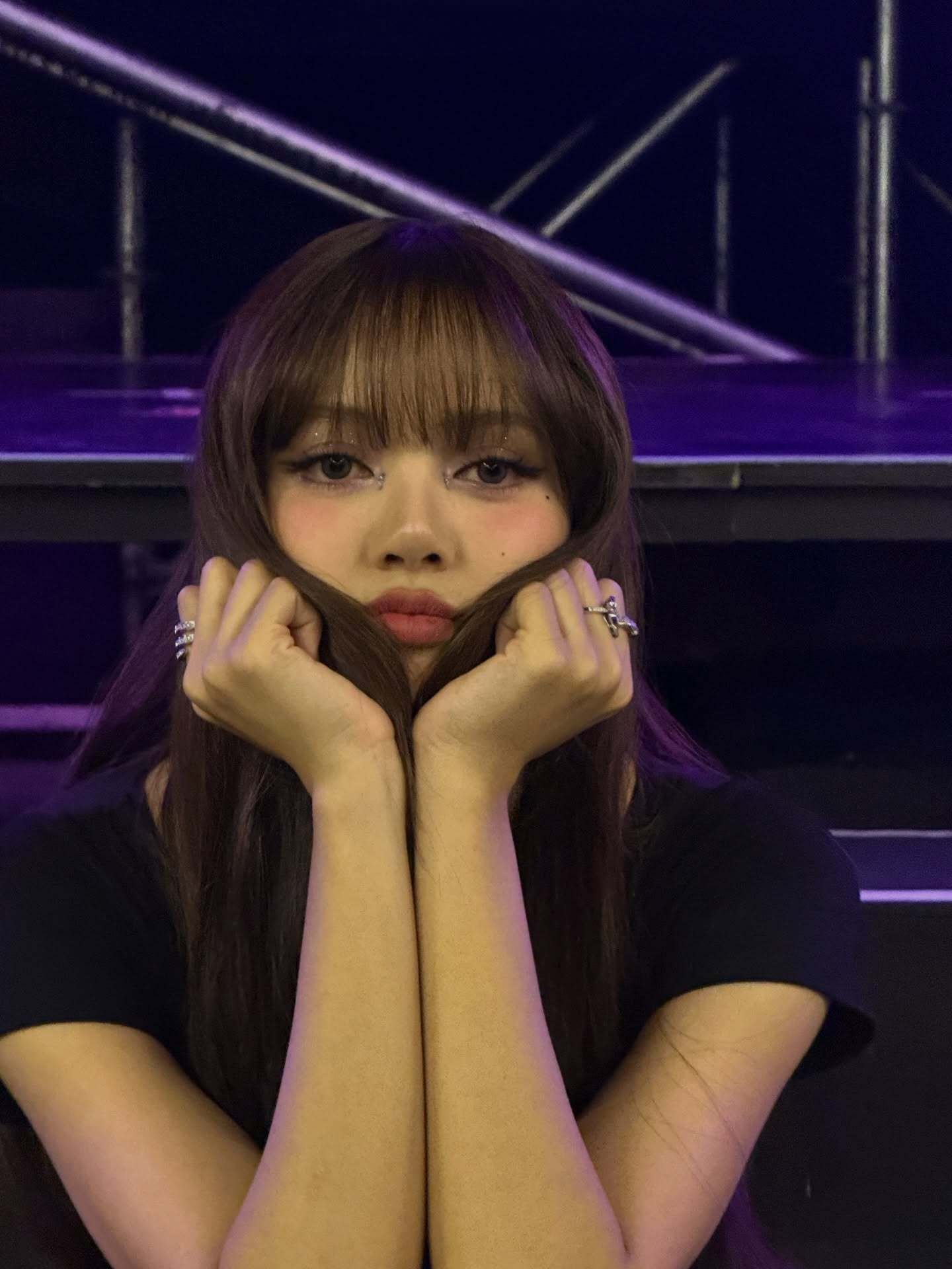 要是有个跟像Lisa这样的高能量朋友，晚上睡觉我都能被乐醒 