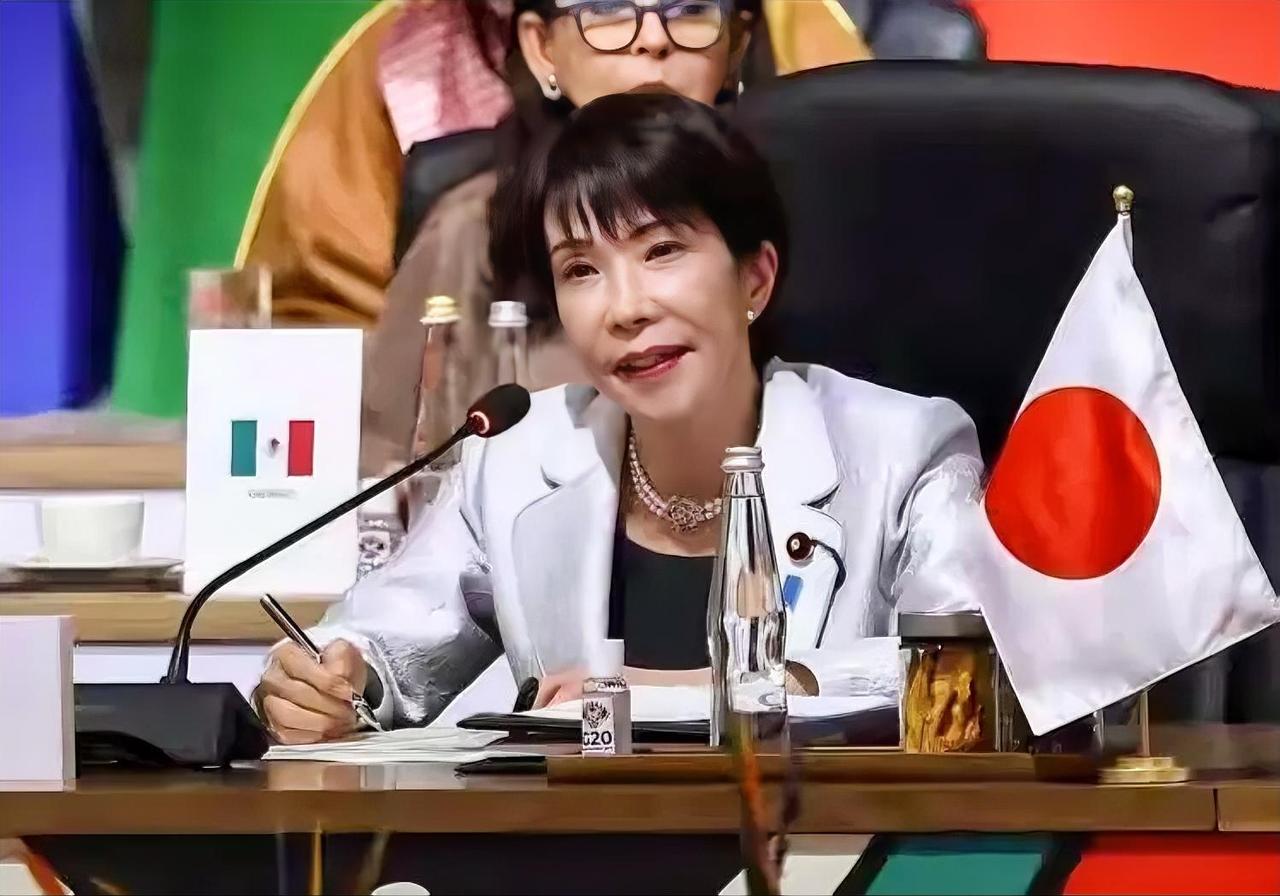 中国1号公告精准锁喉日本！抗议无效，万吨大驱亮剑立威
 
商务部2026年1号公