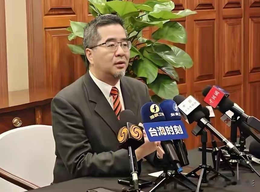 放话了！萧旭岑笃定2028蓝白必定合作，关键就卡在黄国昌身上！之前民进党一直带节