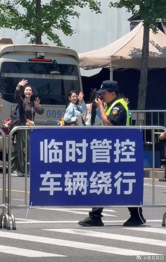 孙怡组全员cos负鼠 乘风2026 满心期待三公盛宴，为孙怡组撑腰，愿姐姐们都能