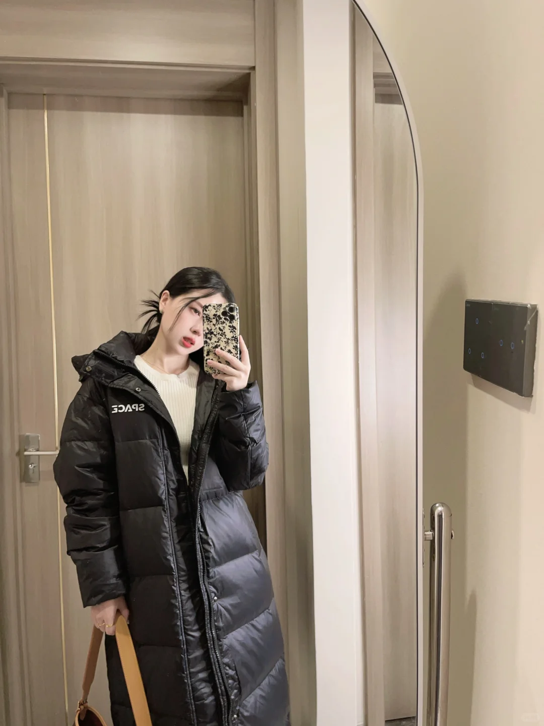 又暖又安全的黑色羽绒服～