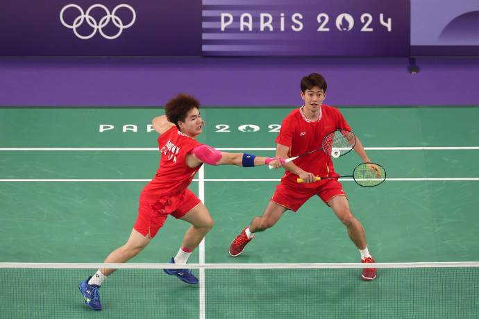 #羽毛球男双# 两分之差，已经很棒了！！未来可期！！！ ​加油！！ ​​​