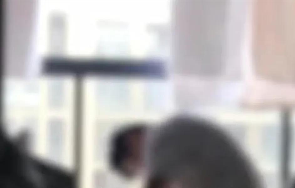 “赔了夫人又折兵！”上海，男子借女网友1000元，要账时，女子提出肉偿，双方发生