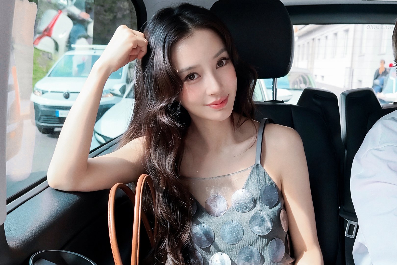 angelababy[超话] [白眼]angelababy君绮罗  喜欢你蔚蓝的
