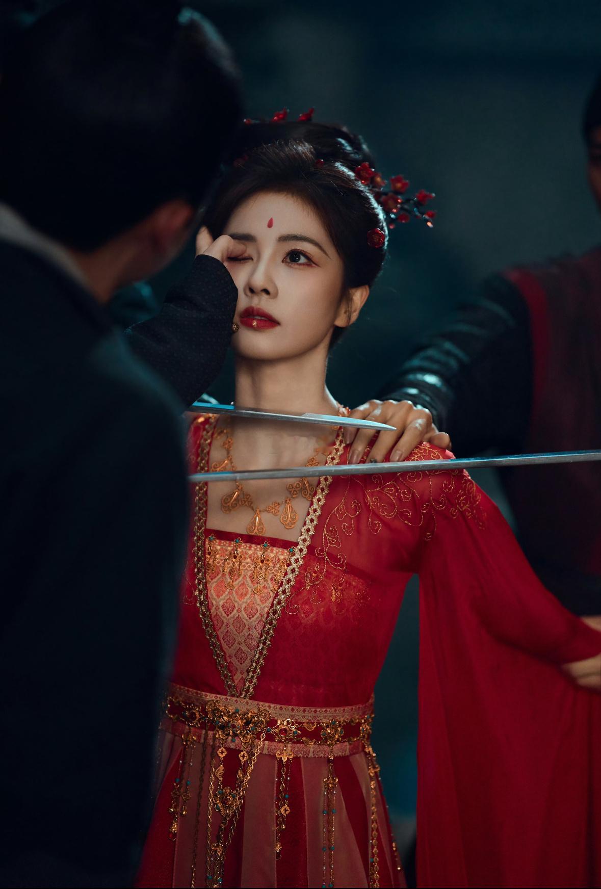 唐宫奇案一查二吓三反转 阴婚的诡谲药叉的惊悚壁上花的悲凉，每个单元都各有看点，案