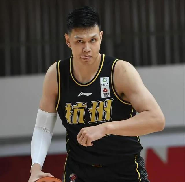 CBA江湖第一好汉后继有人。
浙江广厦晋级总决赛后，我特别希望山西也能晋级总决赛