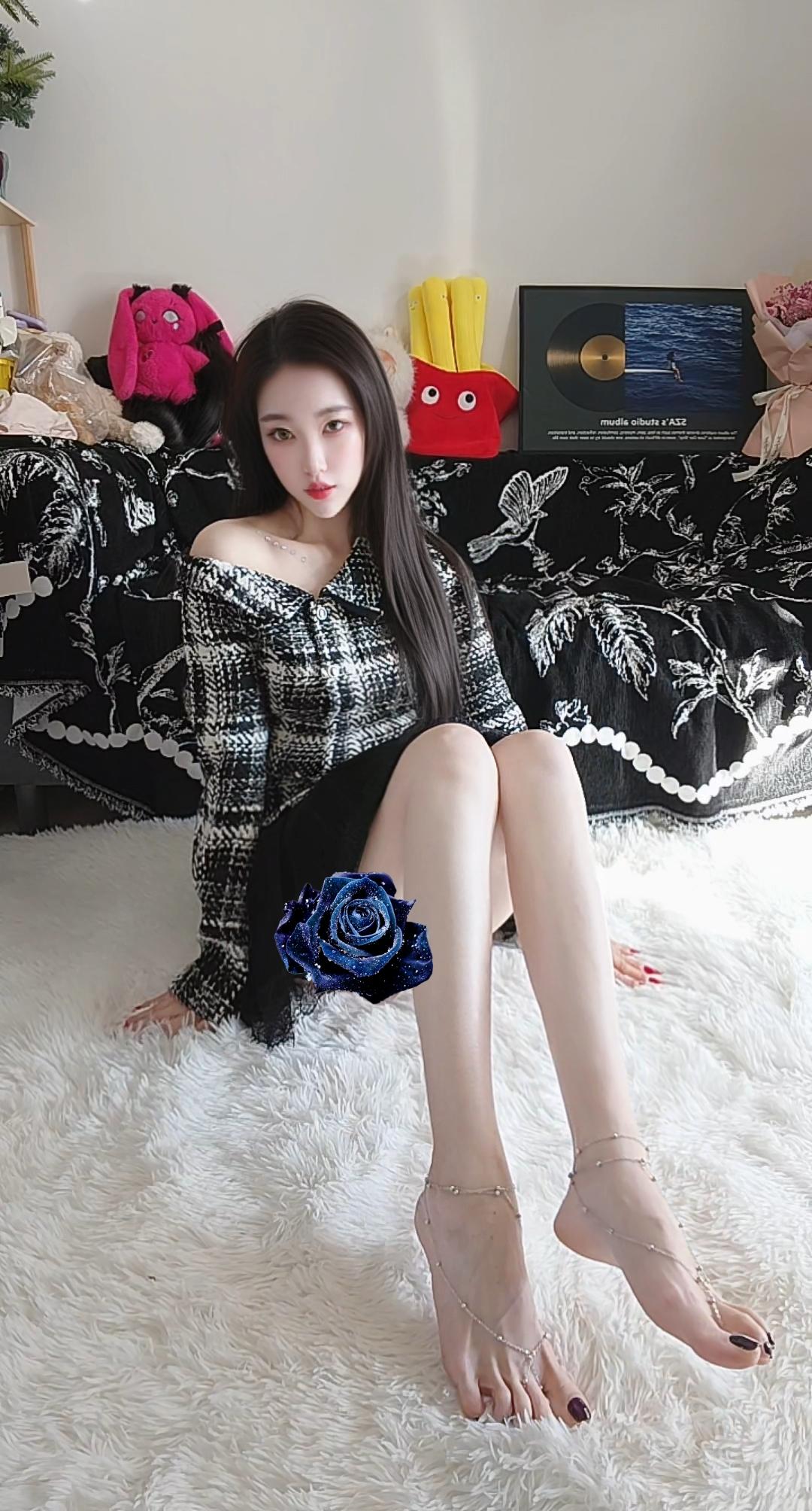 高冷的姐姐📷。,  ,  