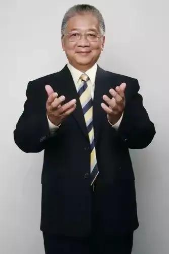教育家李中莹曾说：“一定要告诉孩子，朋友是流动的，不必刻意跟谁绑定，遇见谁就和谁