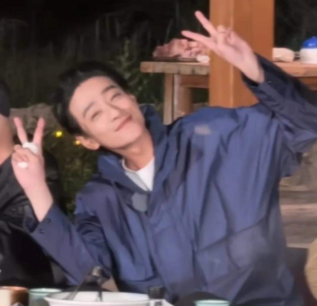 回内蒙获得一些萌萌龙能量
贴贴贴贴贴贴！太可爱了，谢谢友邦，下次还要一起玩
云次