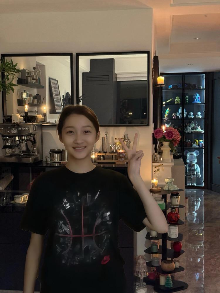鹿晗是真男人 没想到我姐也是真女人关晓彤