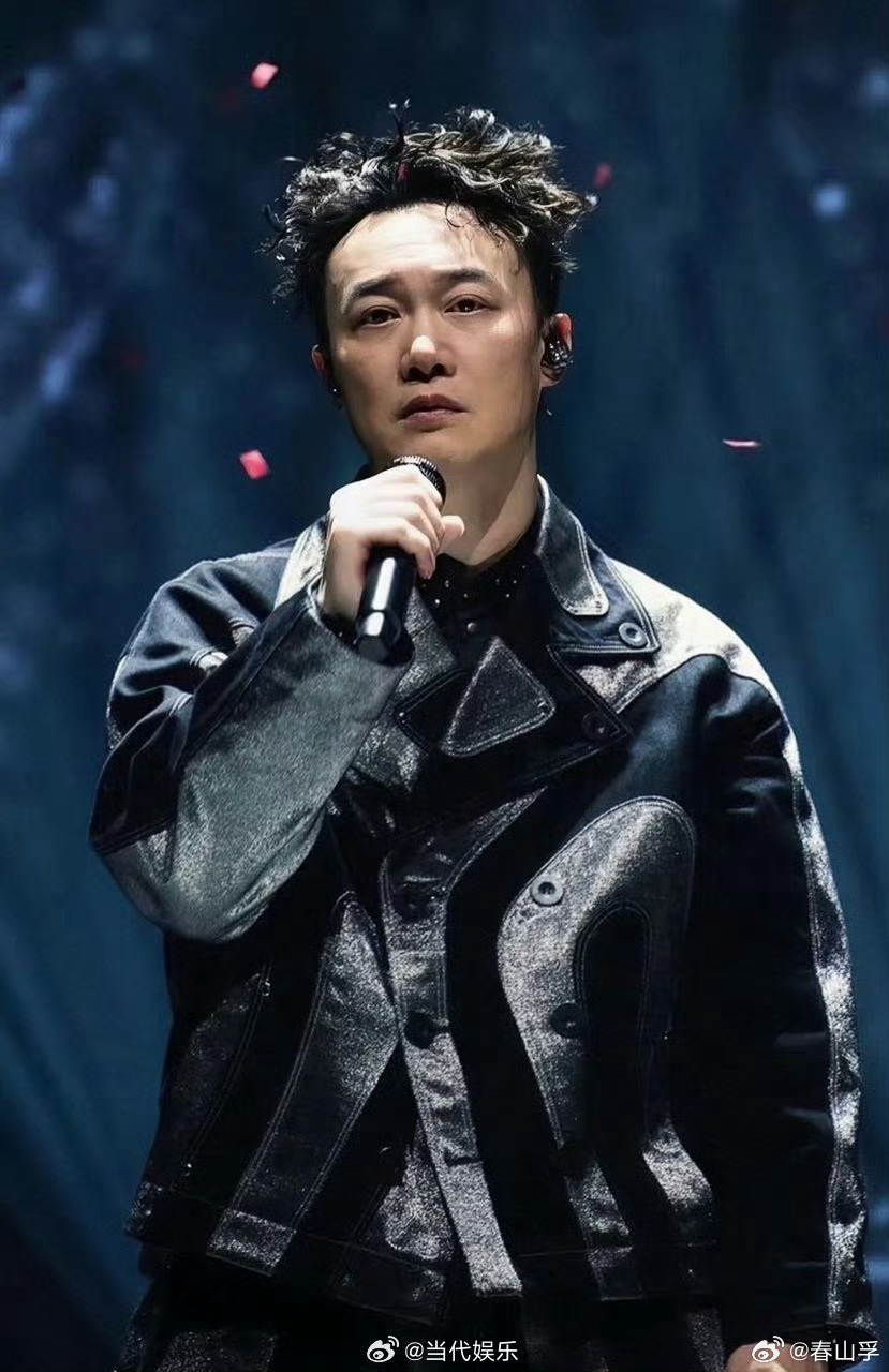 华语天王有哪些从黄金时代到千禧年，每一位都是刻在DNA里的声音✨ 香港四大天王封