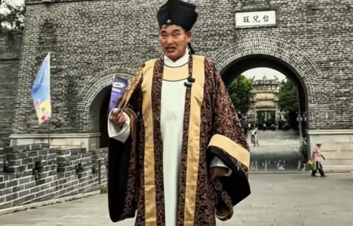 朱之文经过这次风波以后，应该会有所改变，一句农民种地容易，被推上了风口浪尖，人设