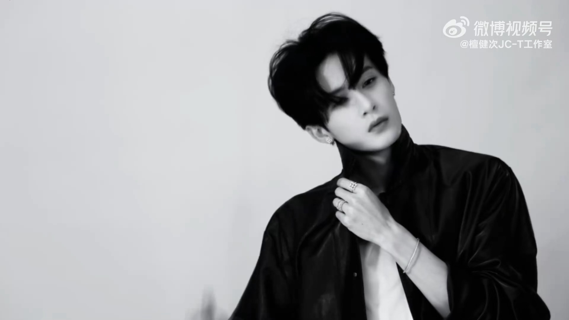 檀健次工作室戴比尔斯营业物料檀健次这张脸太帅了代言人气质太贵了檀健次檀健次