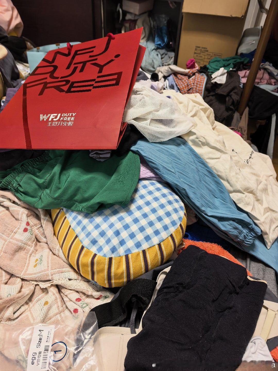 持续崩溃中