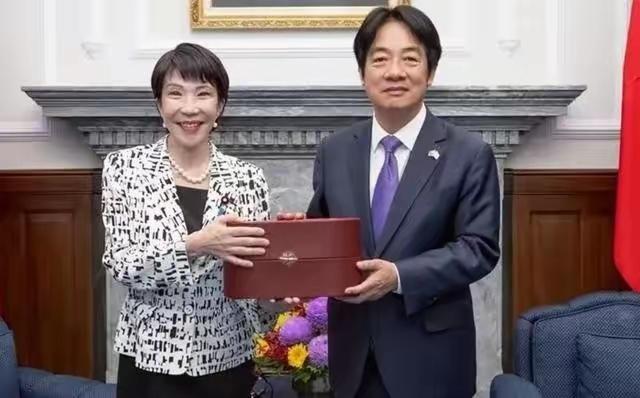 赖清德已经丧失理智！台独首恶赖清德2月19日晚上在社交平台发出谬论称：针对国台办