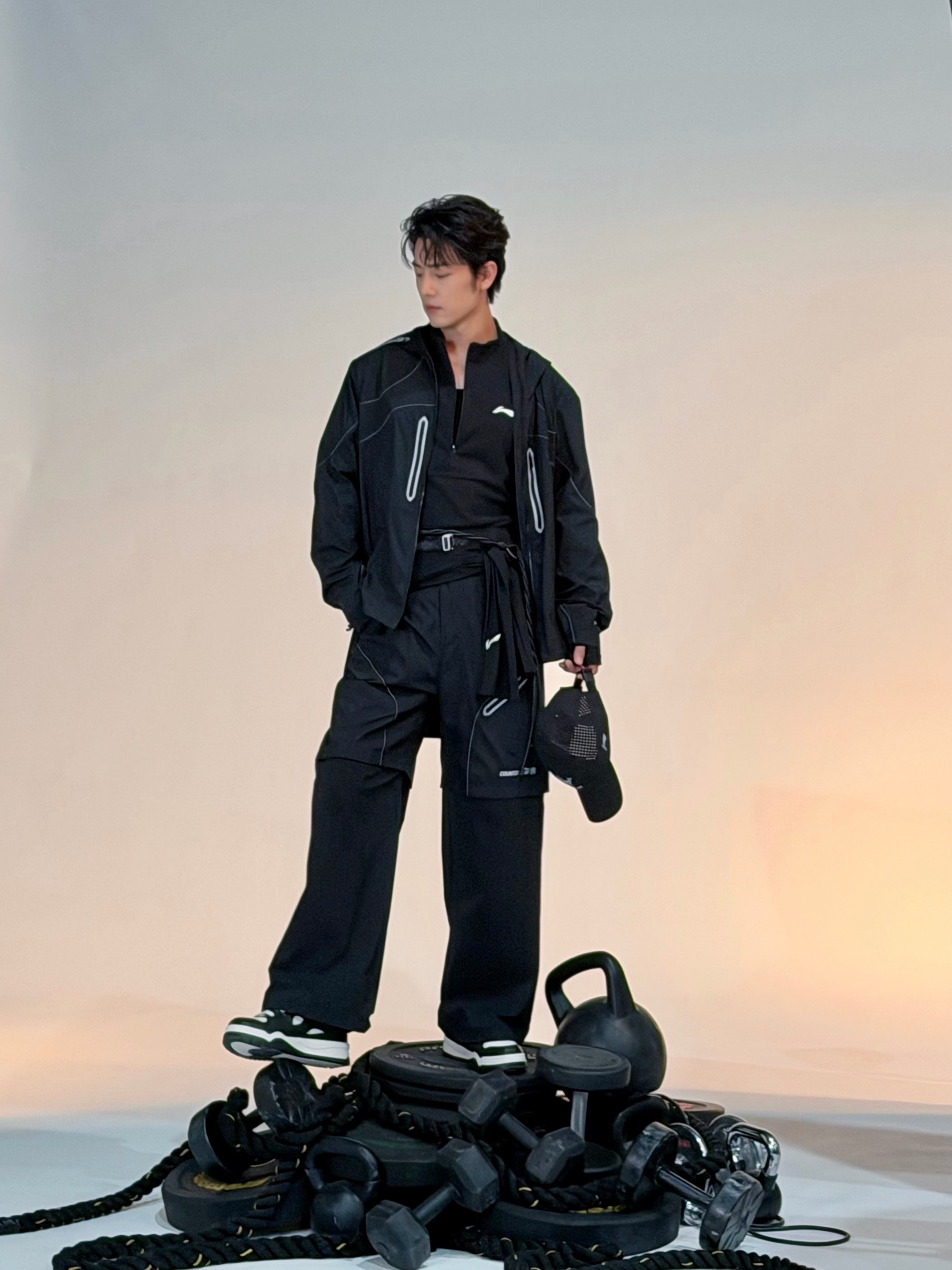 肖战品牌物料拍摄花絮 