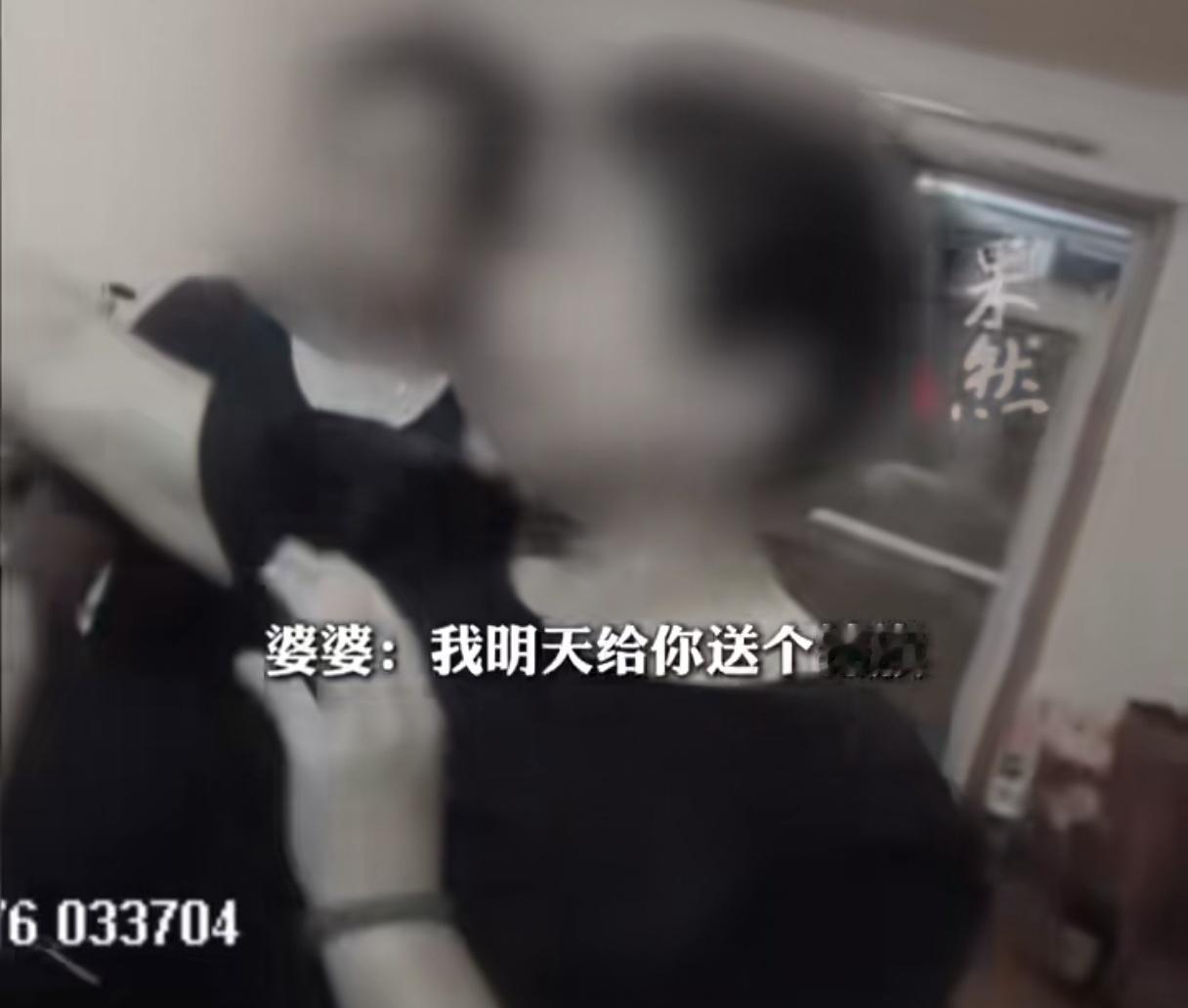 武汉一位老婆婆说自己丢了 4 万块钱，让民警帮忙寻找，结果民警找到了 23 万。