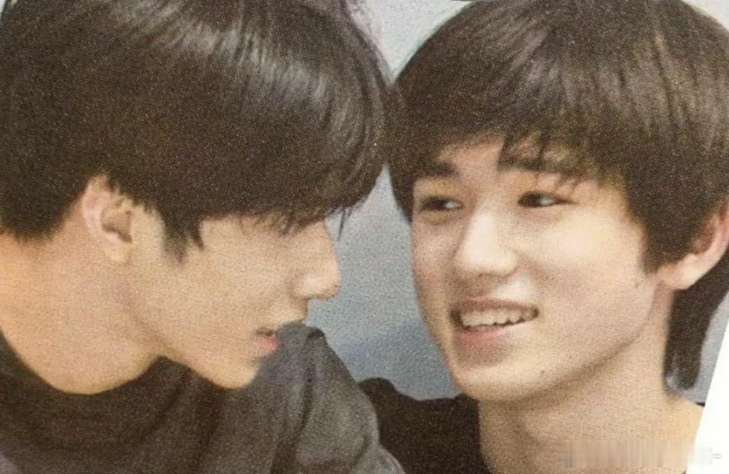 文轩 🐺文轩 爱永不落幕 🐟文轩 一起长大的约定 “那天我穿着一件很帅的衣服