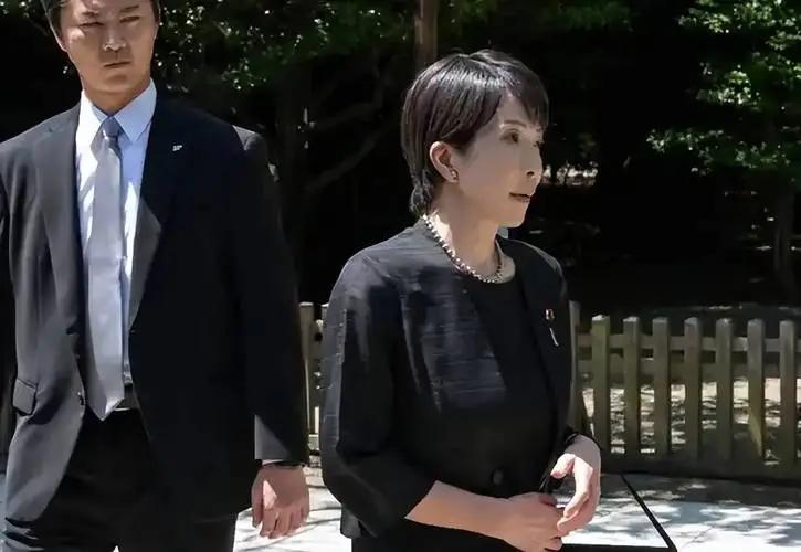 日本曾叫嚣称：当初签署日本投降书的是“中华民国”，而不是现如今的中国！按日本这说