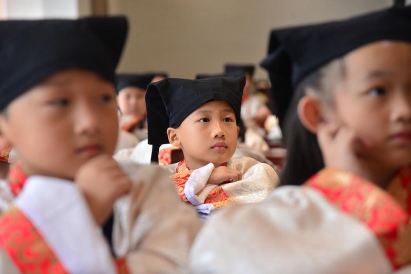 国际视野：熊猫俱乐部让国学走向世界
中国石油大学团队创立双语国学剧场，吸引23国