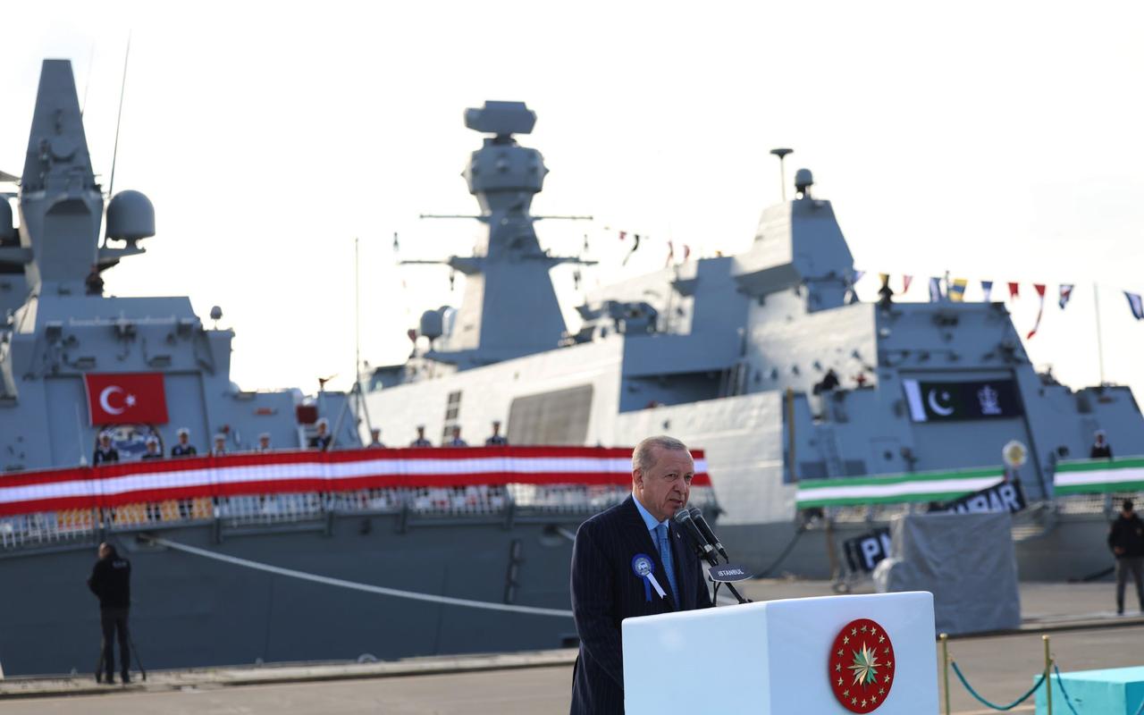 土耳其正在掀起一股造舰热潮。总统埃尔多安最近宣布，全国各地的造船厂里，正同时建造