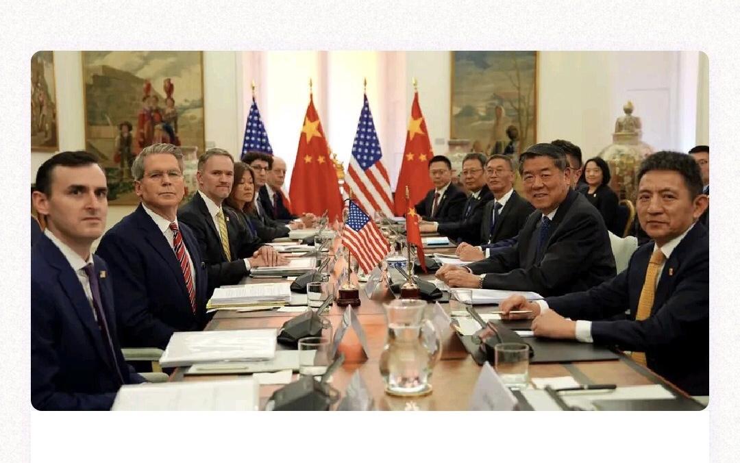 发现一个超有意思的事儿，中国最近这波神操作，简直比爽文还上头！去年咱一纸通知，把