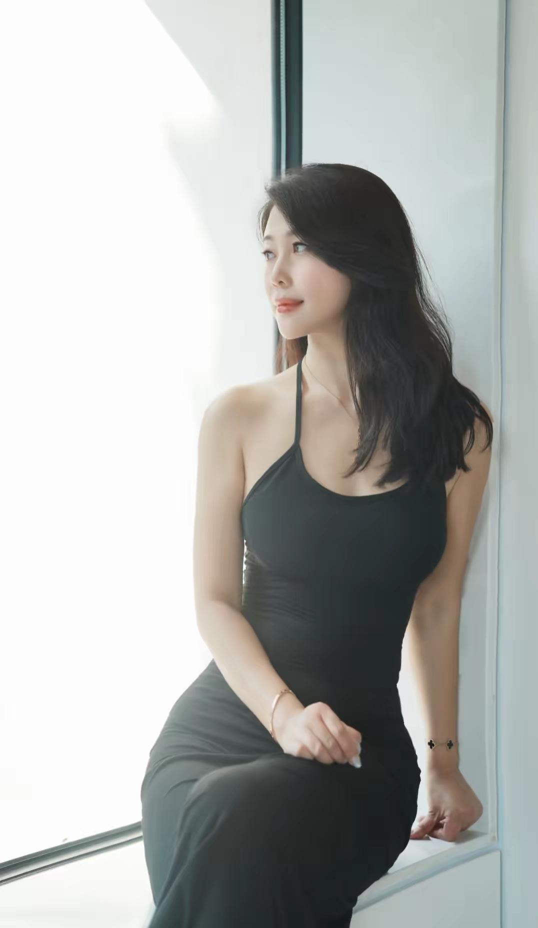 我和你

如果有来生
在我最美的年华
在你合适的年纪
不早不晚，和你相遇
你眼中