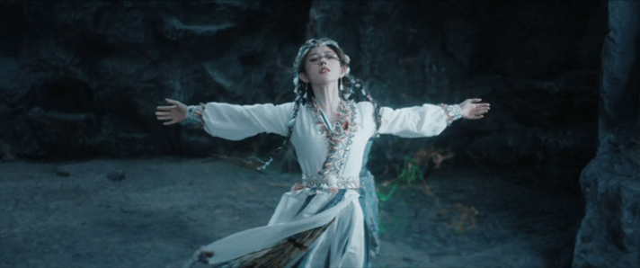 露芜衣寄灵终于亲上了 积攒已久的情愫冲破枷锁，温柔的吻藏满珍视，摒弃工业甜腻，这