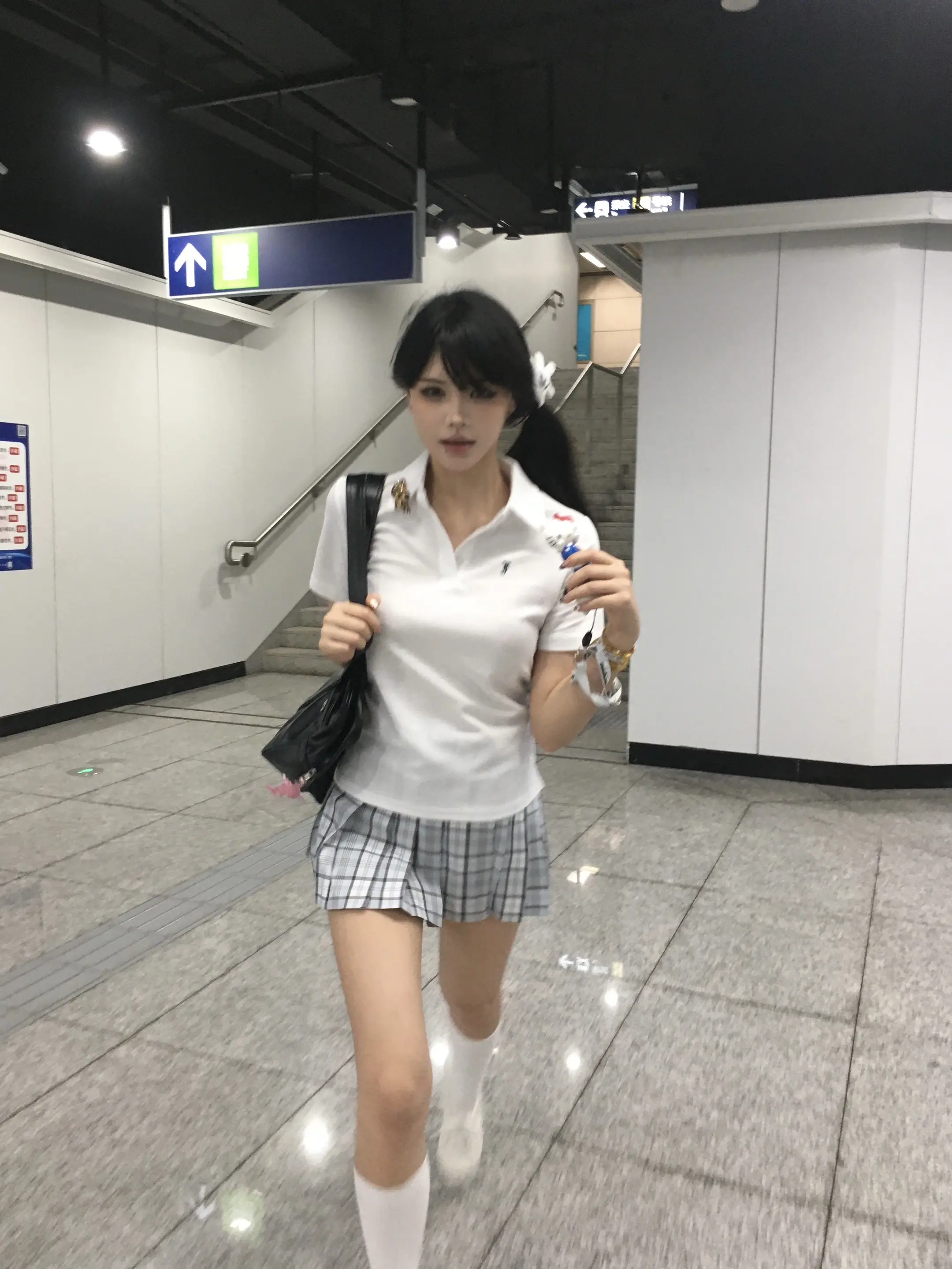 我来晚了 等很久了嘛