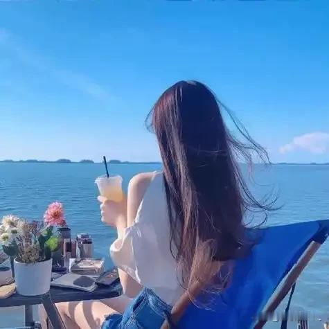 很详实的一组数据：

任何一件事，
你不做，成功率为 0%；
试着做，20%；