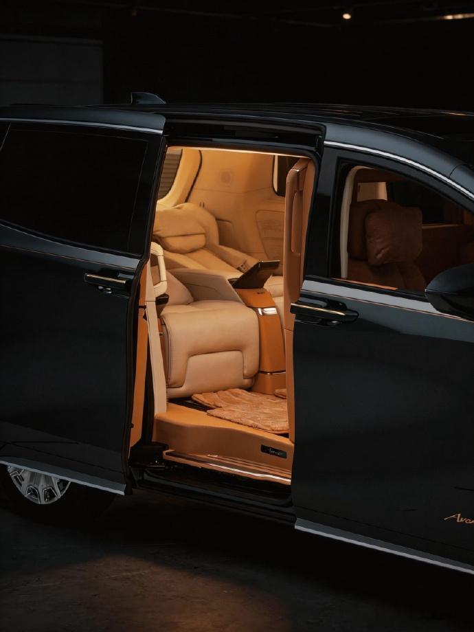 这两天很多人在讨论SUV能替代MPV吗，我就一个想法---不会替代，也没必要替代