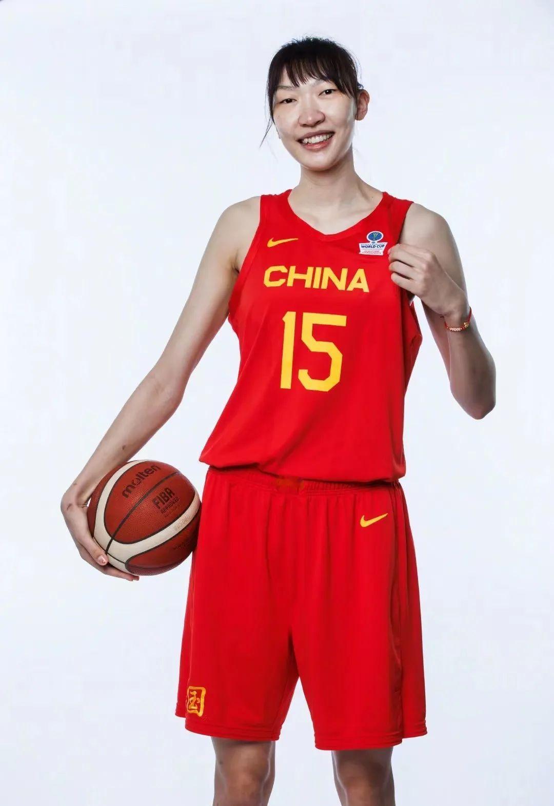 女篮输了法国，上一届我们进决赛了，这一届我们是八强，女篮也到了从新组队的时候了，